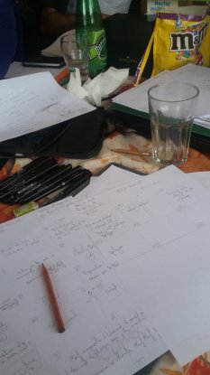 Ceeq1dDWQAA-fr_.jpg large